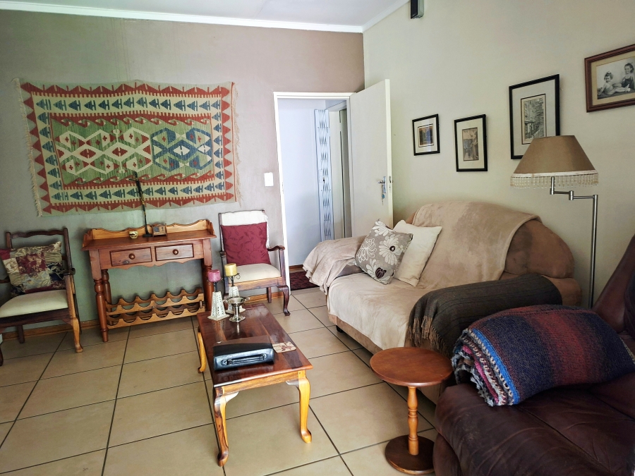 2 Bedroom Property for Sale in Golf View North West